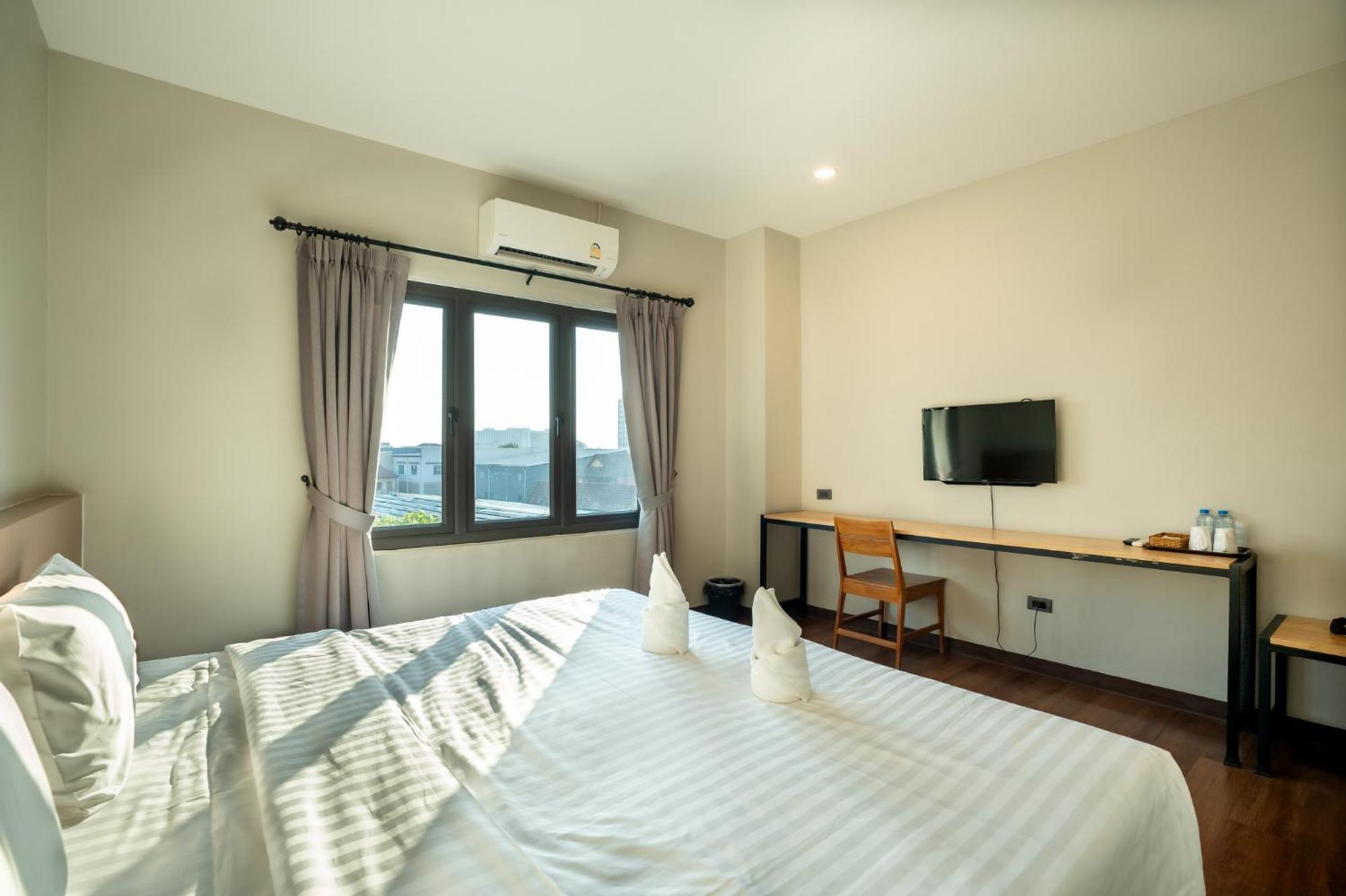 Siri Hotel Vientiane Exterior photo